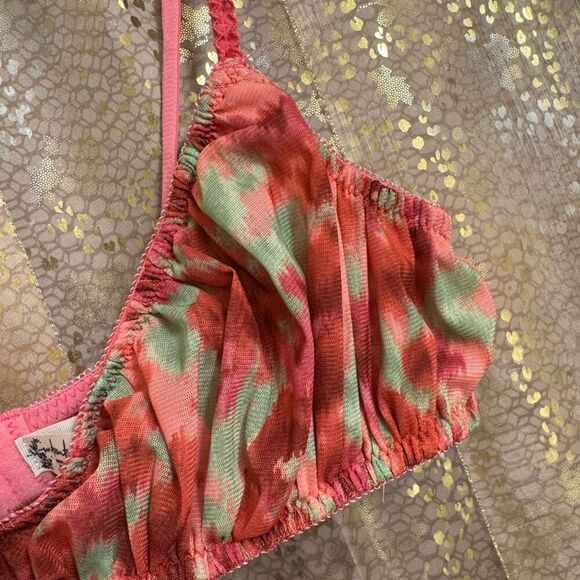 Free People Pretty Little Bralette Pink Strawberry Combo Medium NWOT - Picture 4 of 9